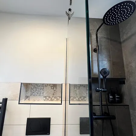 St Mountain Escape Zirovnica