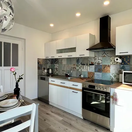 St Mountain Escape *