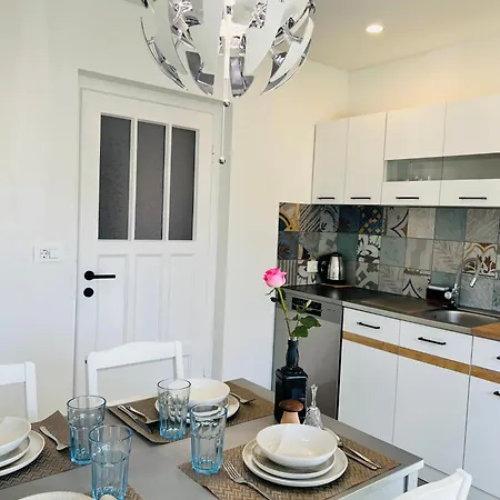 St Mountain Escape * زيروفنيكا