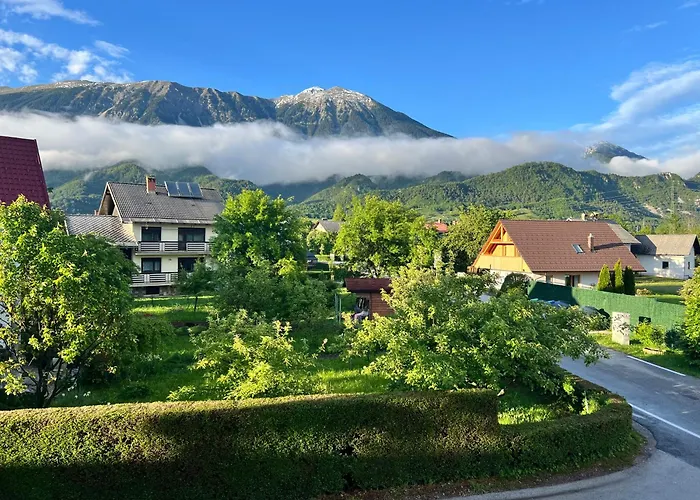 St Mountain Escape *